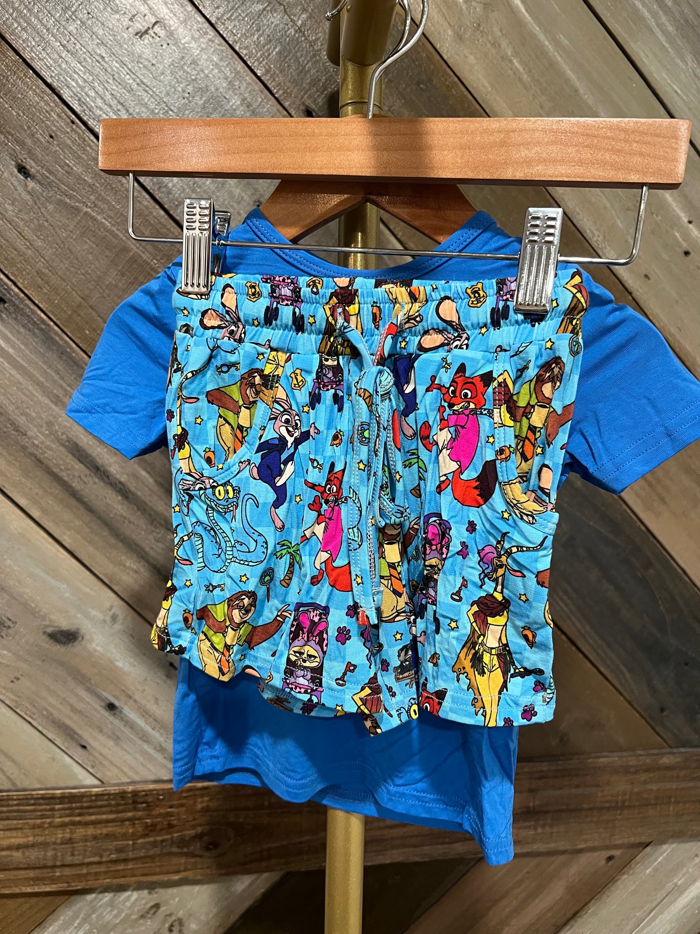 Pocket T Shirt and shorts